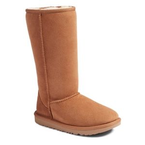 UGG Classic II Water-Resistant Tall Boot Size 3